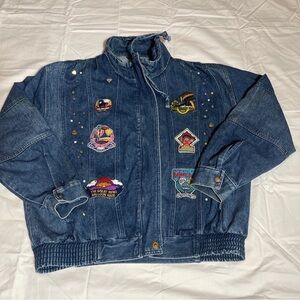 vintage Weathered blues Jean jacket 36469 with hotair balloon patches  large.